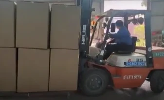 Přepravní filtrační koule do Chile