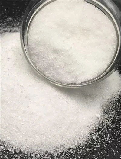 Polyakrylamidový flokulant pro úpravu vody, těžbu a vrtání